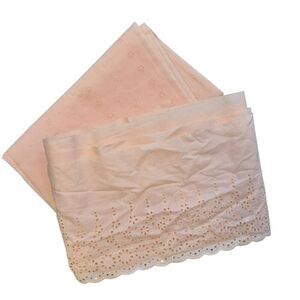 Fabric, Peach Cotton Eyelet w Coordinating 8" Eyelet Lace Trim